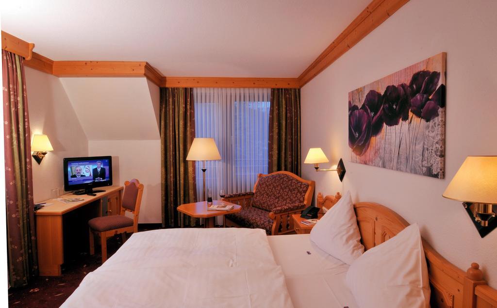 Parkhotel Zum Stern Oberaula المظهر الخارجي الصورة